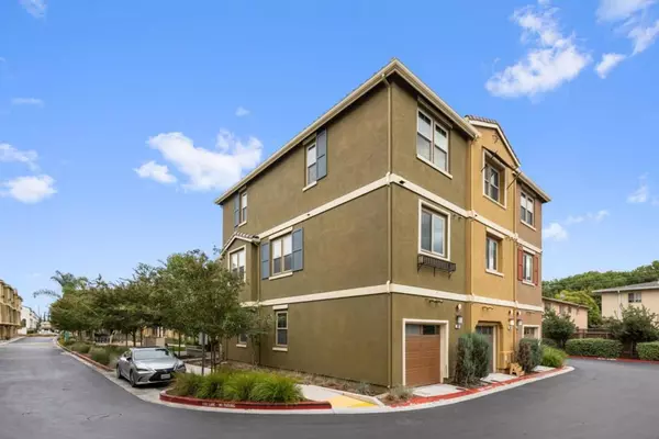Mountain View, CA 94043,601 Cinnamon CIR