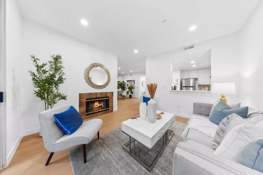 605 Arcadia TER #106, Sunnyvale, CA 94085