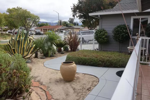 San Jose, CA 95148,2707 Sugarplum DR