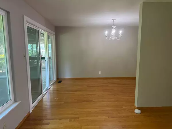 Burlingame, CA 94010,1768 Quesada WAY