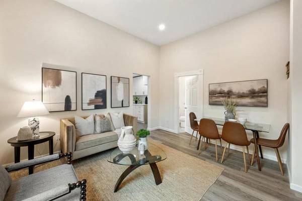 San Francisco, CA 94131,360 Laidley ST