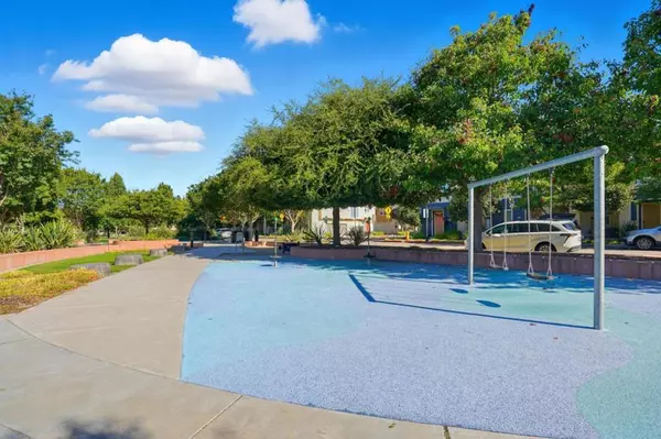 Hayward, CA 94541,2315 Gibbons ST