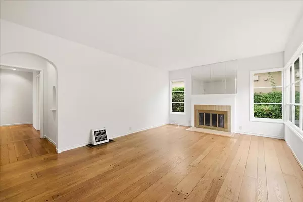 Redwood City, CA 94062,125 Warwick ST