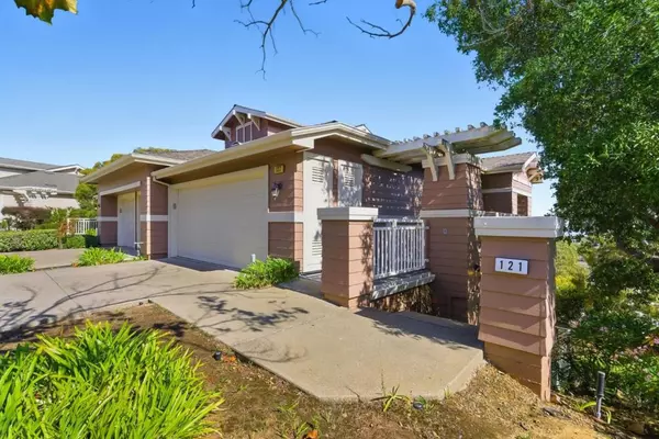 121 Cliff Swallow CT, Brisbane, CA 94005