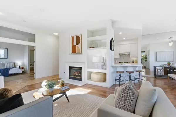 Brisbane, CA 94005,121 Cliff Swallow CT