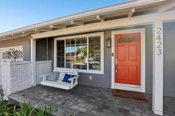 Redwood City, CA 94061,2423 Palm AVE