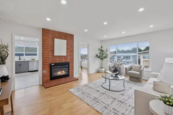 Daly City, CA 94015,648 Saint Francis BLVD