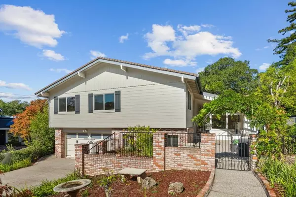 San Mateo, CA 94402,18 Wildwood DR