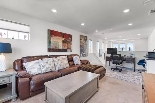 Dublin, CA 94568,5828 Iron Horse Pkwy