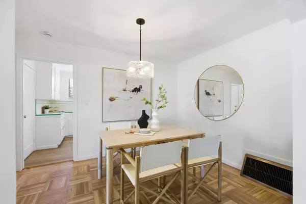 San Jose, CA 95128,2214 Peachtree LN