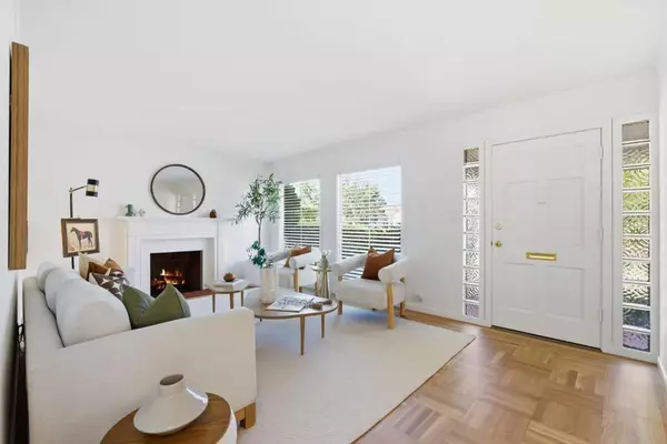 San Jose, CA 95128,2214 Peachtree LN