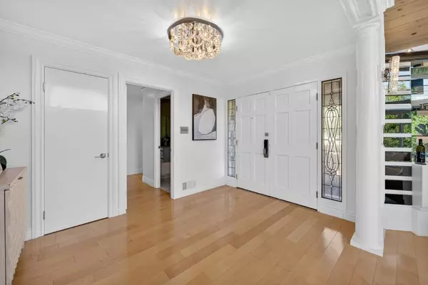 Hillsborough, CA 94010,30 Bluebell LN