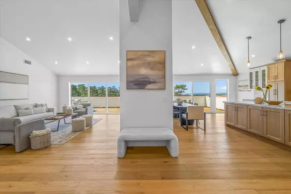 Pacific Grove, CA 93950,2828 Forest Hill BLVD