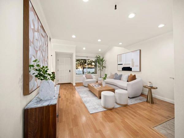 Mountain View, CA 94040,49 Showers DR #D460