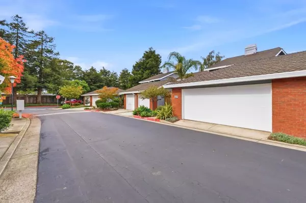 Aptos, CA 95003,283 Perch WAY