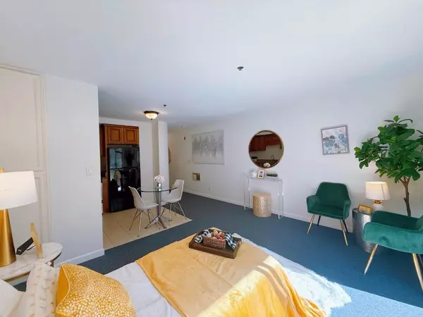 San Mateo, CA 94401,324 Catalpa ST #206