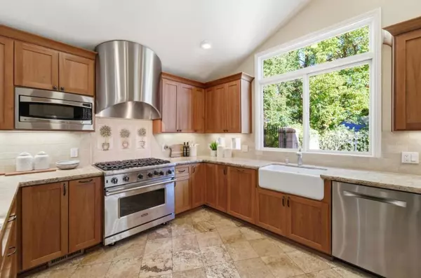 Los Gatos, CA 95032,16100 Jasmine WAY