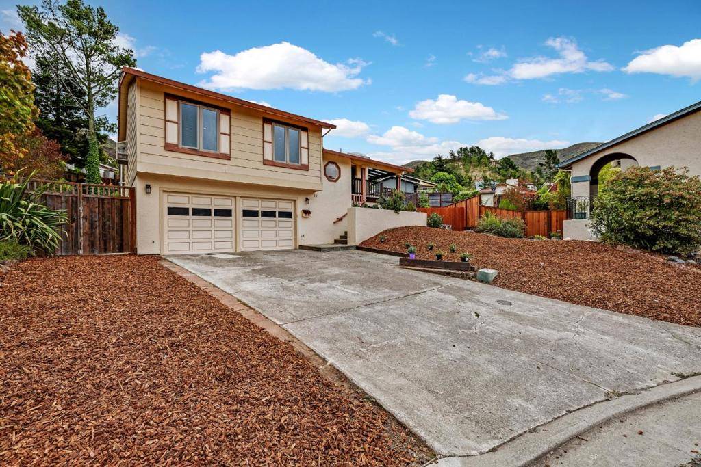 Pacifica, CA 94044,19 Elk CT