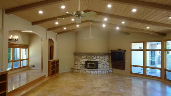 Salinas, CA 93908,529 Corral De Tierra RD