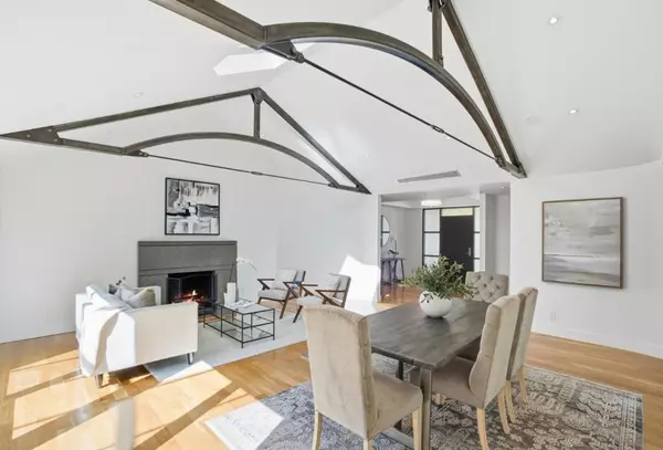 Los Altos, CA 94024,668 Arboleda DR