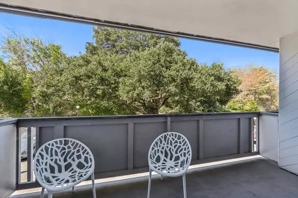 Mountain View, CA 94043,650 Alamo CT #5