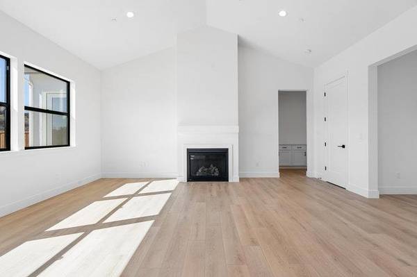 Hollister, CA 95023,415 Maria DR #39