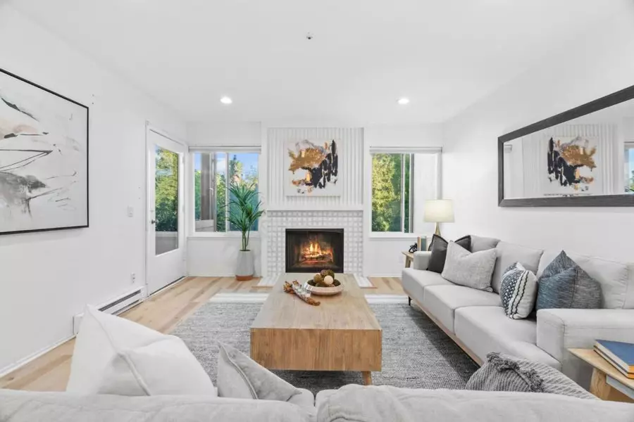 4000 Farm Hill BLVD #204, Redwood City, CA 94061