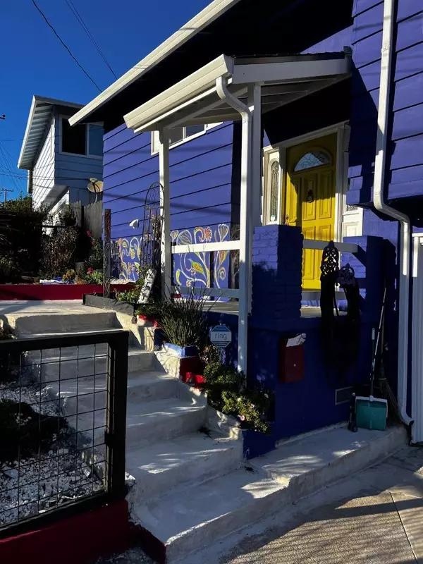 Pacifica, CA 94044,1157 Manzanita DR