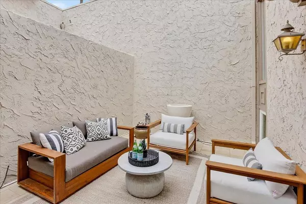 Los Gatos, CA 95032,105 Callecita