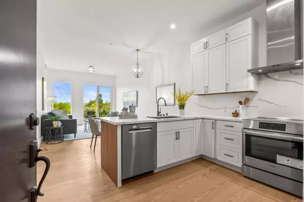 Palo Alto, CA 94306,4115 El Camino Real #331