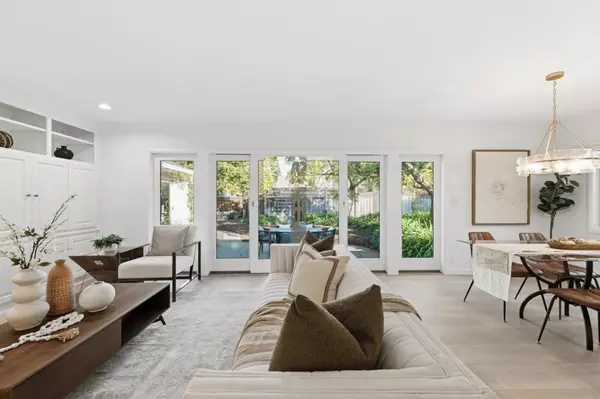 Los Altos, CA 94022,1023 Mercedes AVE