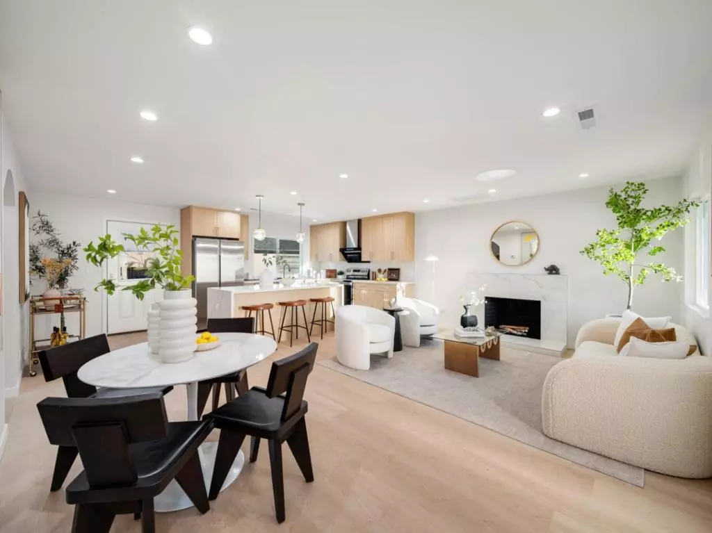 Campbell, CA 95008,824 Jones WAY