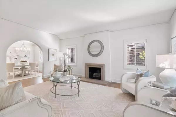 Burlingame, CA 94010,1568 Columbus AVE