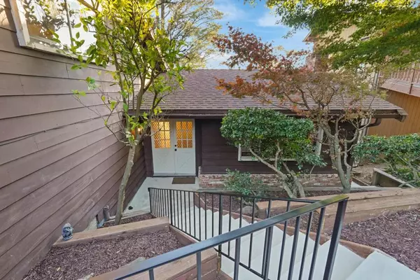 Oakland, CA 94611,2191 Manzanita DR