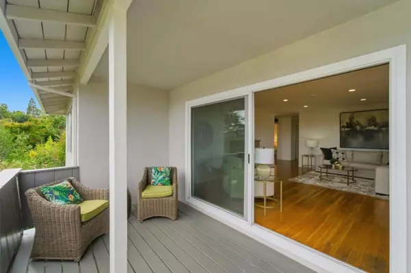 San Carlos, CA 94070,329 Oakview DR