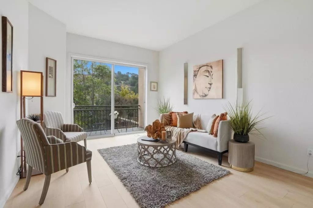 South San Francisco, CA 94080,69 Windcrest LN