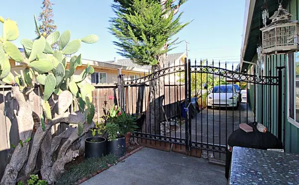 Redwood City, CA 94063,657 2nd AVE