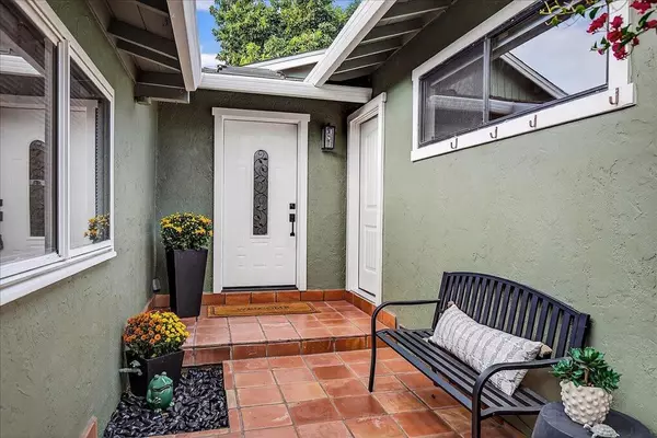 San Jose, CA 95121,2544 Glenrio DR