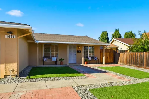 San Jose, CA 95131,1671 Silvertree DR