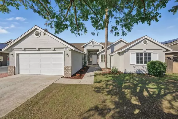 612 Saffron ST, Hanford, CA 93230