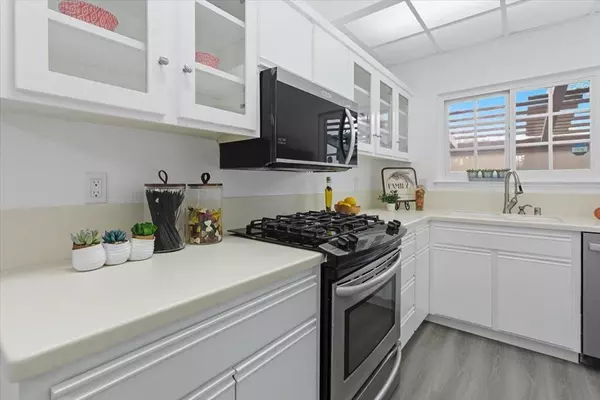 Cupertino, CA 95014,10405 Mary AVE