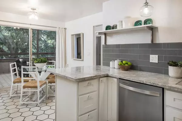 Menlo Park, CA 94025,1230 Sharon Park DR #55