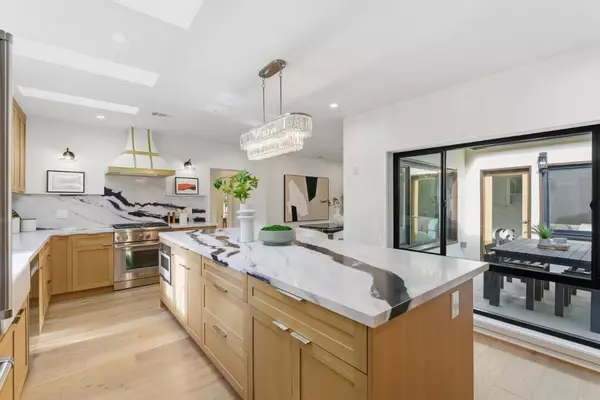 194 Oak CT, Menlo Park, CA 94025