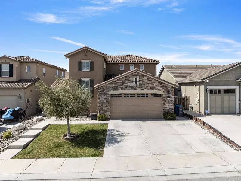 1618 Lily CT, Hollister, CA 95023
