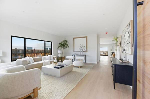 Redwood City, CA 94061,55 Orchard AVE