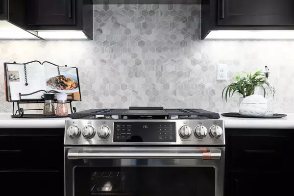 Sunnyvale, CA 94086,733 E Evelyn AVE