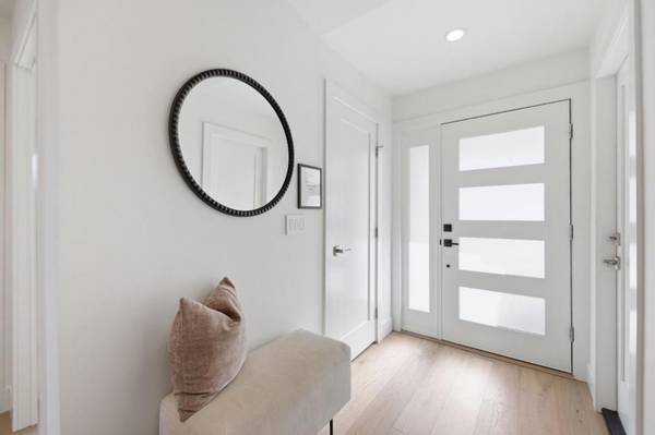 Belmont, CA 94002,3806 Naughton