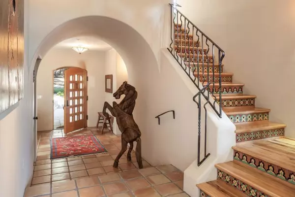 Carmel, CA 93923,5 Via Vaquera