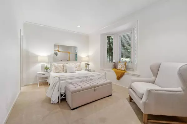 Hillsborough, CA 94010,465 El Centro RD