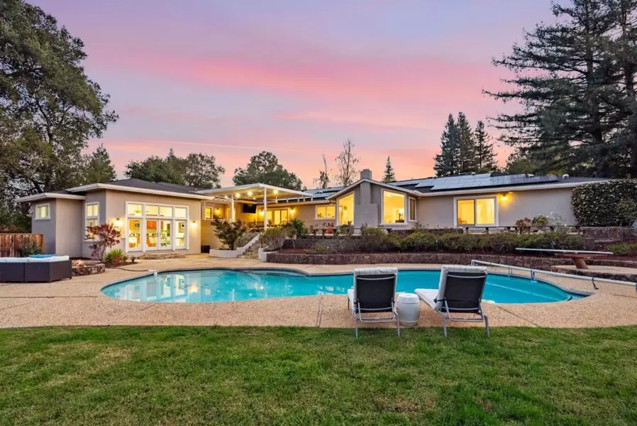19305 Zinfandel CT, Saratoga, CA 95070